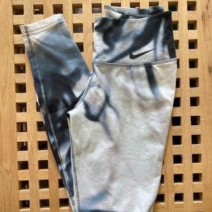 Nike yoga pants